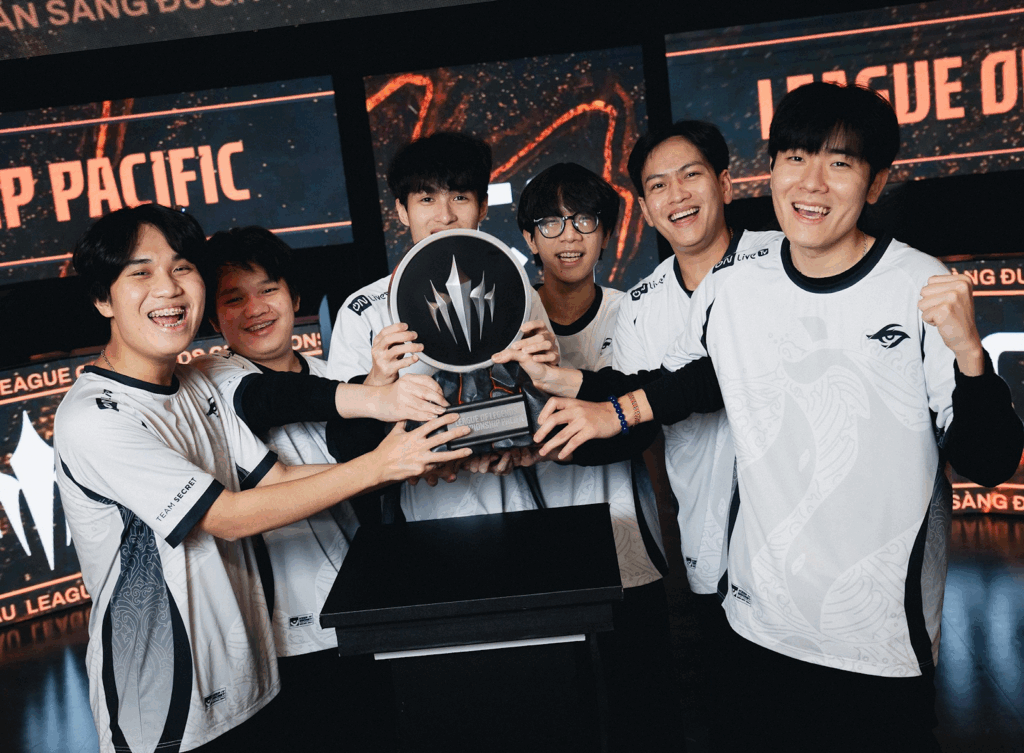 Team Secret lift the trophy, can they do it again at First Stand?